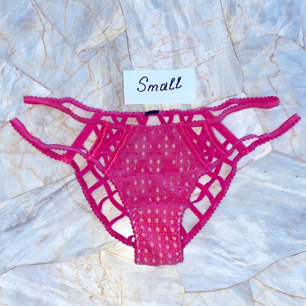 Victoria Secret Small‎ Pink